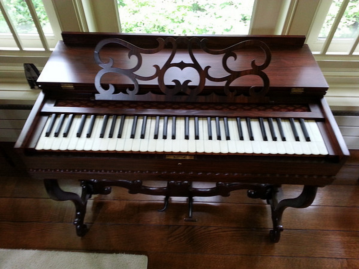Rosewood Melodium Refinished & Restored