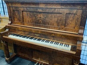 Trusted Bellevue piano store in WA near 98004