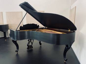 Nearly new SeaTac Pianos for Sale in WA near 98148
