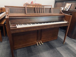 Specialists at Kent restoring pianos in WA near 98030