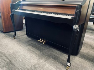 Specialists at Mercer Island restoring pianos in WA near 98040