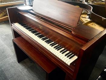 Specialists at Redmond restoring pianos in WA near 98008
