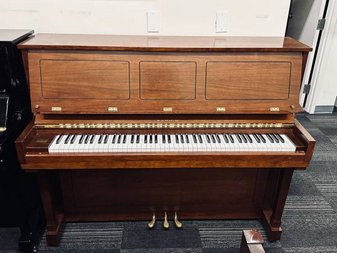 Bellevue piano for sale in great condition in WA near 98004