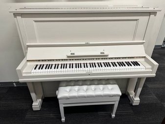 Pre-owned Woodinville pianos for sale in WA near 98072